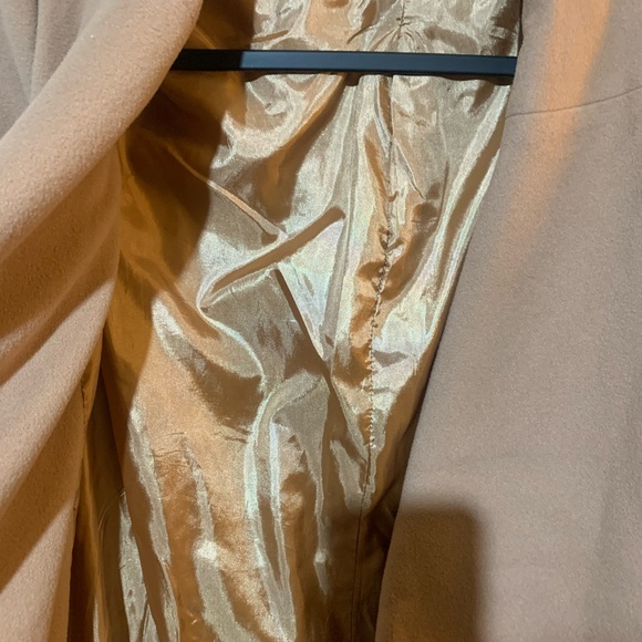 White Fox Belted Camel Coat with Pockets Size XS - Picture 4 of 6